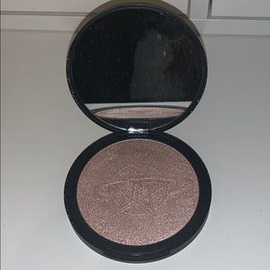 Jeffree Star x Manny MUA Highlighter